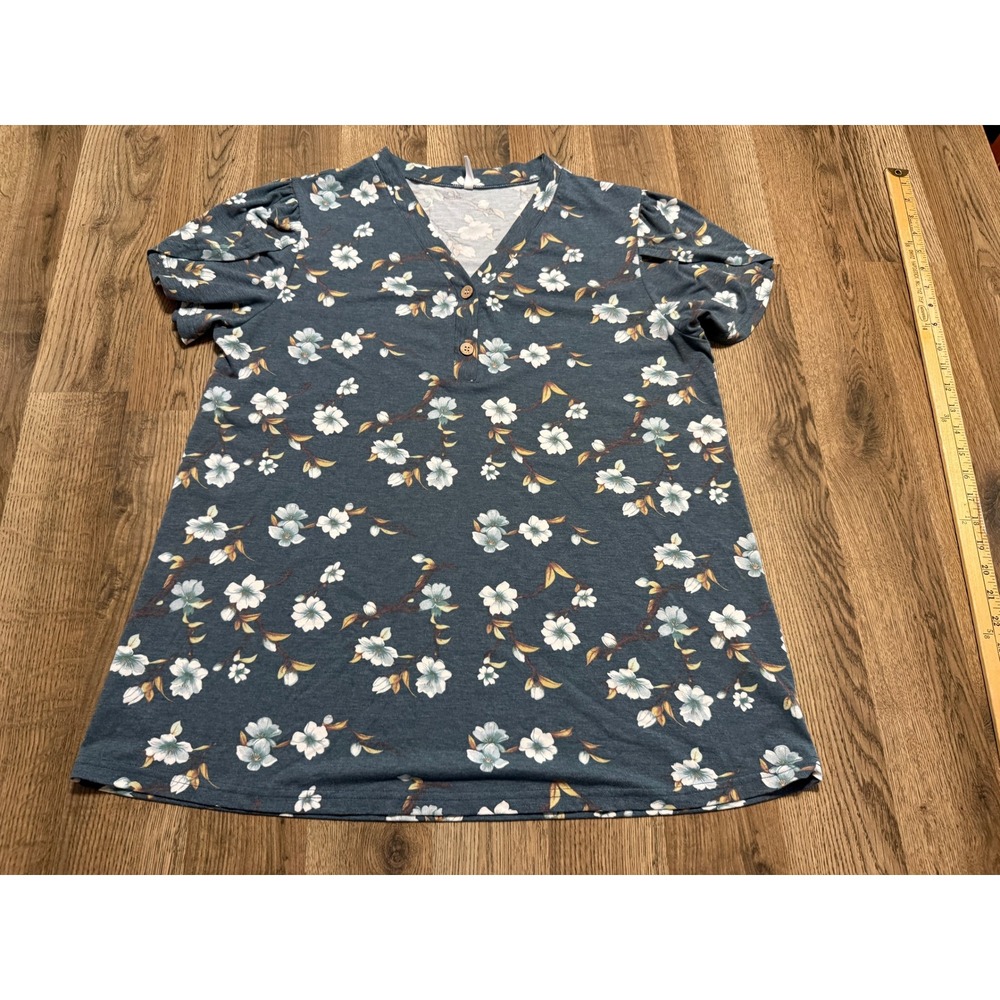 BISHUIGE Floral Henley Top Womens XL Blue Short Sleeve V-Neck Casual Excellent